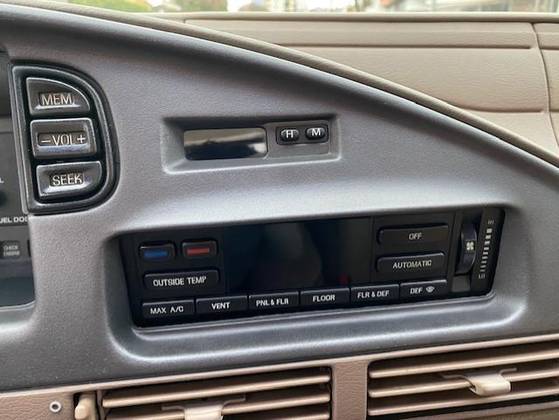 FORD TAURUS 3.0 LX V6 24V GASOLINA 4P AUTOMÁTICO
